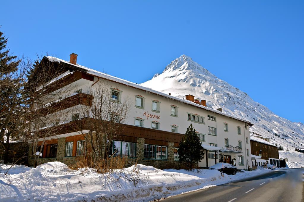Clubdorf Hotel Alpenrose Galtür エクステリア 写真